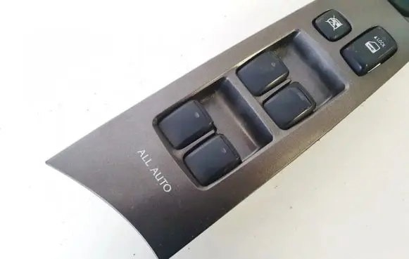 Lexus IS 220D-250-350 Electric window control switch 8404053070 84040-53070