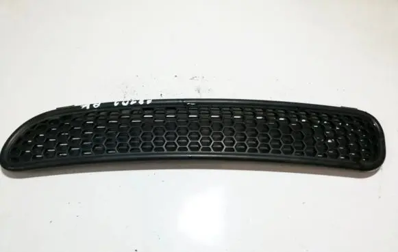 Mini One - Cooper R50 - 53 Wiper trim 7122505