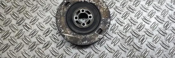 Opel Zafira B Air conditioning compressor pulley 