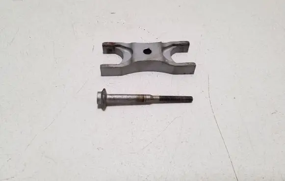 Audi TT TTS Mk2 Fuel Injector clamp holder 03L216A