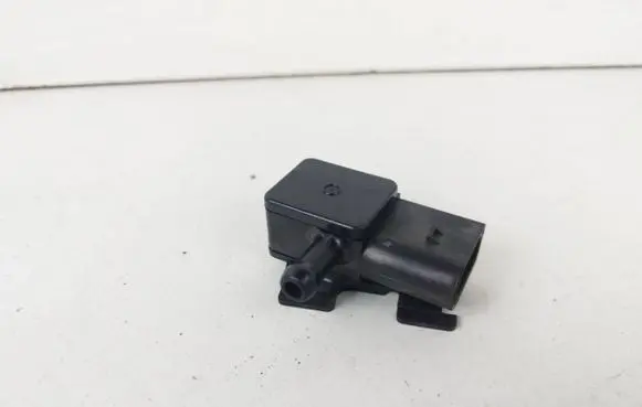 BMW 3 E90 E91 Exhaust gas pressure sensor 7805152 7M15 1180