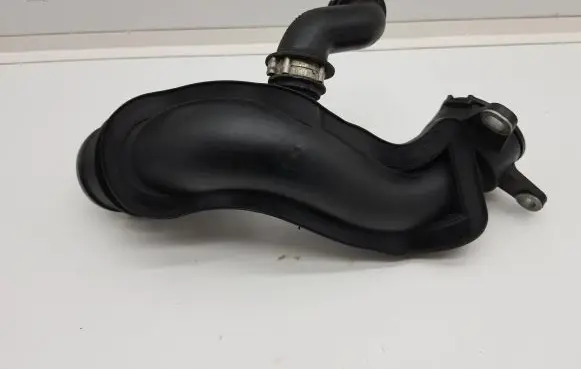 Ford Kuga II Air intake hose/pipe DS739F805H