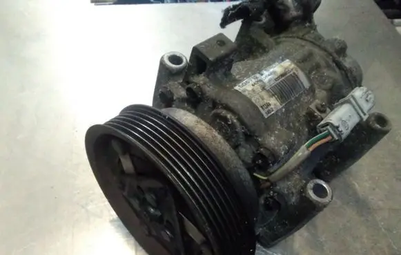 Renault Megane II Air conditioning (A/C) compressor (pump) 4478812644 8200600122