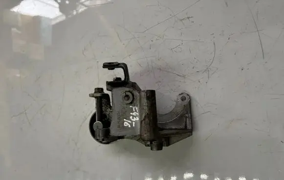 Mitsubishi L200 Alternator belt tensioner 15017A
