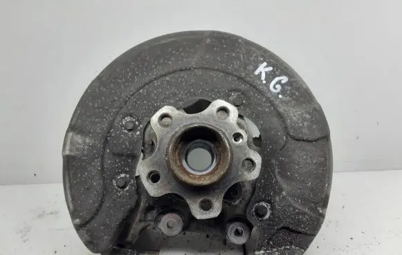 BMW 5 G30 G31 Rear wheel hub