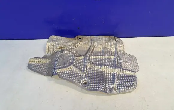Porsche Cayenne (92A) Heat shield in engine bay 7P5825616B