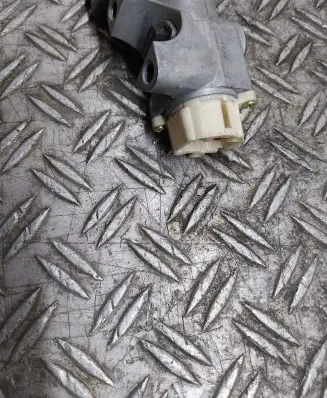 Nissan X-Trail T30 Ignition lock