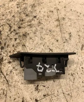 Toyota Avensis T270 Seat memory switch
