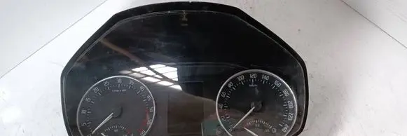 Skoda Octavia Mk2 (1Z) Speedometer (instrument cluster) 1Z0920803S VD104830