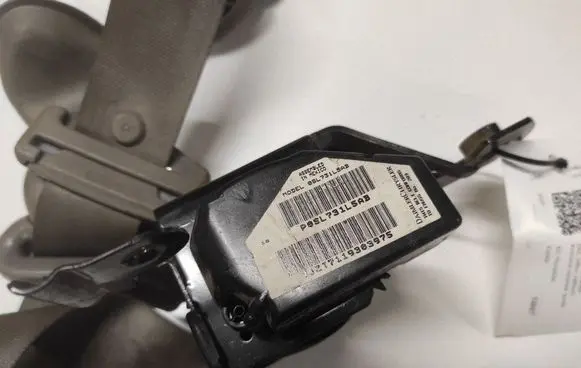 Chrysler Voyager Rear seatbelt P0SL731L5AB TJZT7119303975