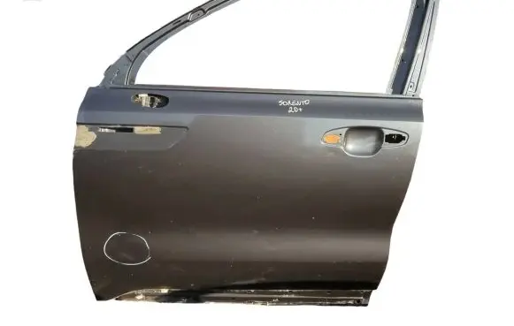 KIA Sorento IV Front door