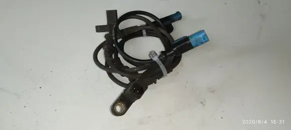 Mercedes-Benz Sprinter W906 ABS brake wheel speed sensor A9065400334