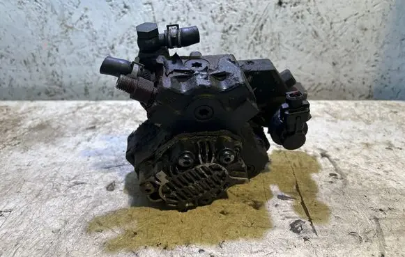 Fuel injection high pressure pump