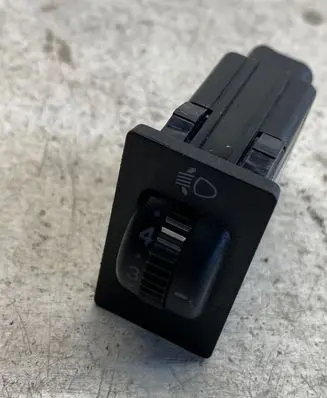 Toyota Corolla Verso AR10 Headlight level height control switch 8415202021