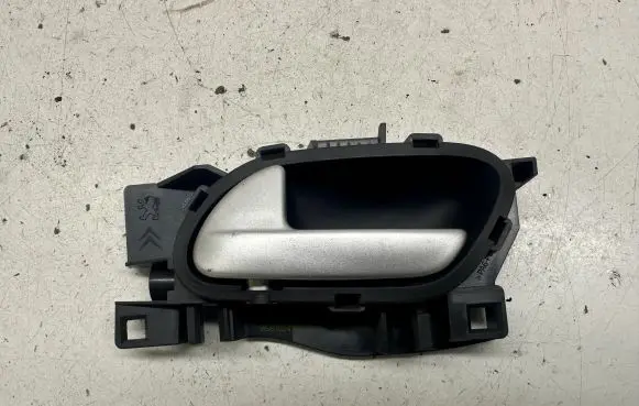 Peugeot 207 Front door interior handle 96802456VV
