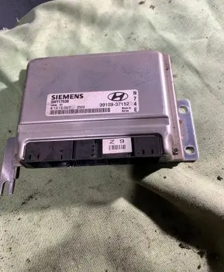 Hyundai Sonata Engine control unit/module 3910937152