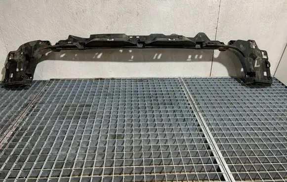 BMW 5 F10 F11 Rear bumper mounting bracket 7207109 15857711