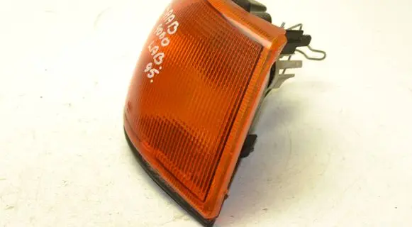 Saab 9000 CS Front indicator light 