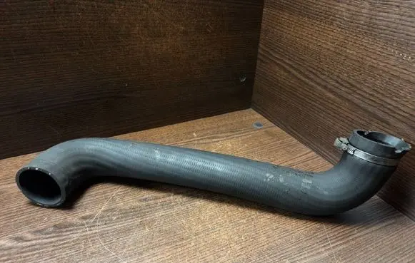 Iveco Daily 3rd gen Intercooler hose/pipe 504098506