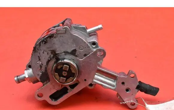 Volkswagen Bora Vacuum pump 038145209Q