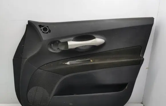 Toyota Auris 150 Front door card panel trim 6762802070