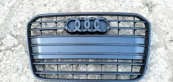 Audi A6 C7 Front bumper upper radiator grill 4G0853653A