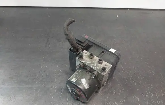 Audi A3 S3 8P ABS Pump 1K0907379K