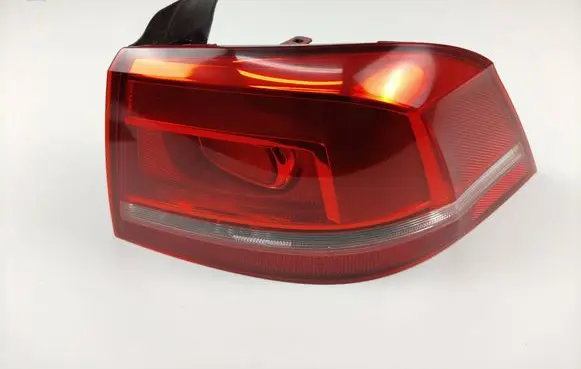 Volkswagen PASSAT B7 Rear/tail lights 3AE945096F