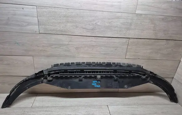 Audi A1 Front bumper skid plate/under tray 82A807611