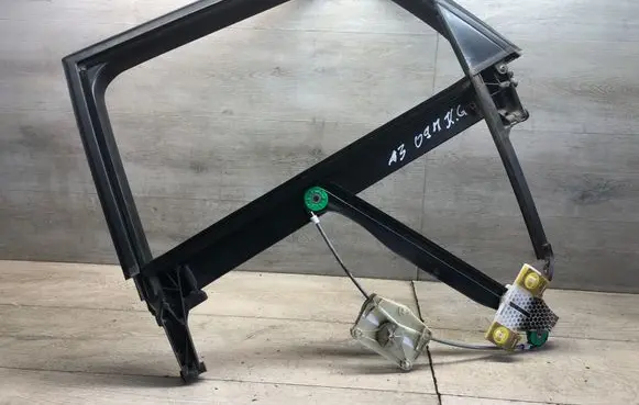 Audi A3 S3 8P Front door window/glass frame 8P4837629