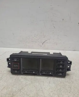 Audi A4 S4 B5 8D Climate control unit 5HB00760804