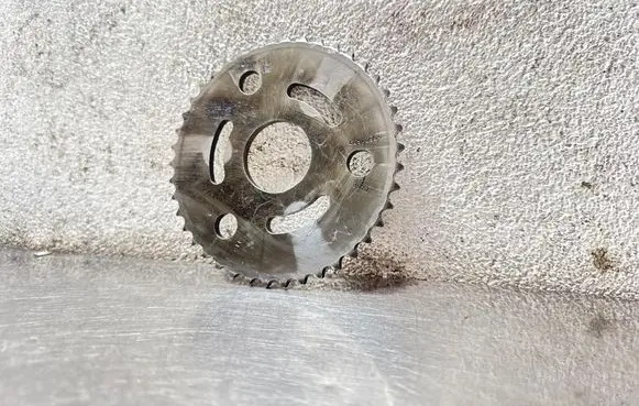 Opel Astra J Timing chain sprocket 55571672