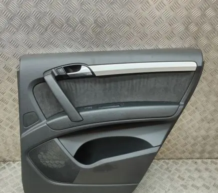 Audi Q7 4L Rear door card panel trim 4L0867306A