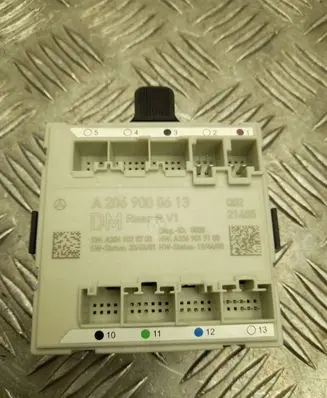 Mercedes-Benz C W206 Door control unit/module A2069000613