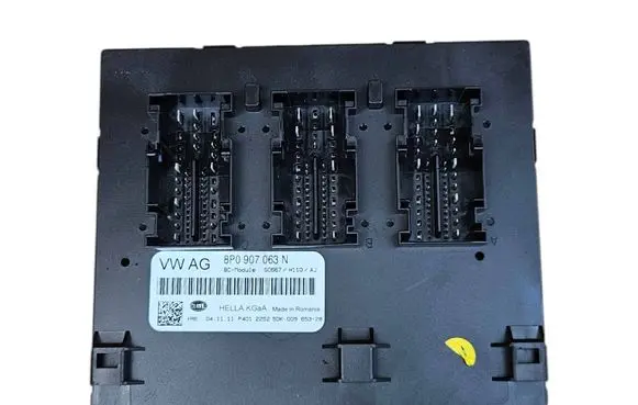 Audi A3 S3 8P Comfort/convenience module 8P0907063N