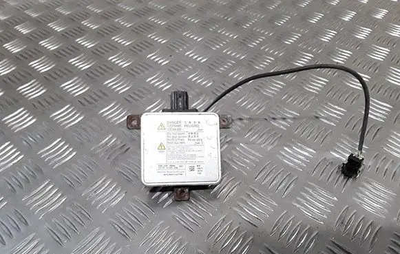 Mazda 3 II Xenon control unit/module w3t24571