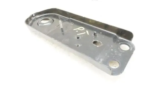 Volvo XC60 Radiator mount bracket