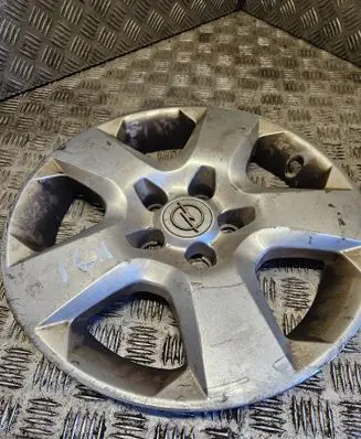 Opel Zafira B R16 wheel hub/cap/trim 13198634