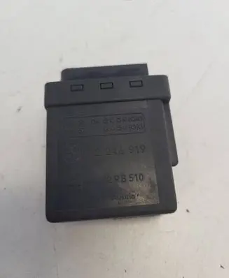 BMW 5 E60 E61 Glow plug pre-heat relay 2246919