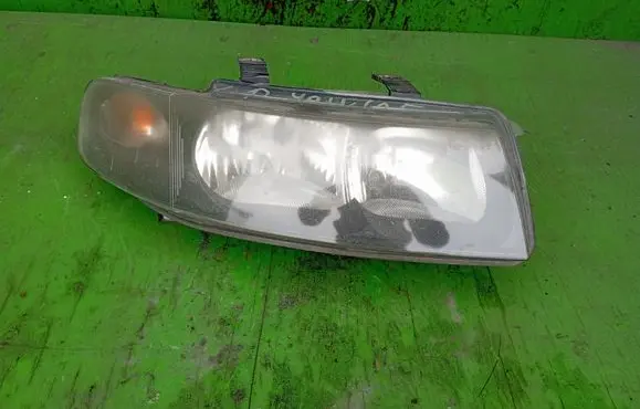 Seat Leon (1M) Headlight/headlamp 1M1941002D