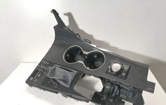Lexus RX 450H Gear shifter surround trim plastic 5880448501 8475248010 75H322