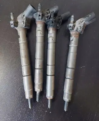 Audi A5 8T 8F Fuel injectors set 057130277AK