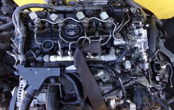 Mazda 6 Turbo 8103570002 30SP16
