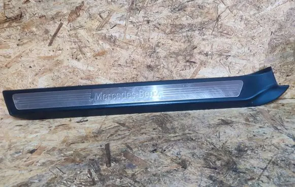 Mercedes-Benz E C207 W207 Front sill trim cover A2076800235