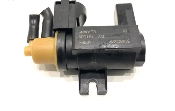 Volvo S90, V90 Fuel pressure regulator 31480559