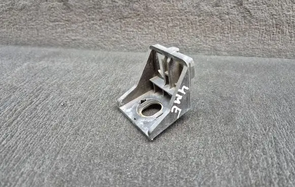 Audi Q7 4M Headlight/headlamp mounting bracket 4M0941453