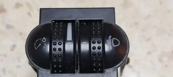 Volkswagen PASSAT B5 Headlight level height control switch 3B0941333C