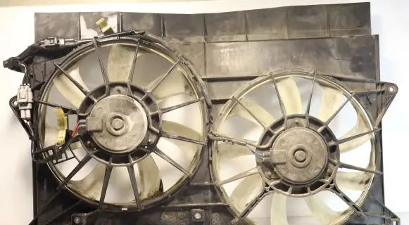 Toyota Auris 150 Air conditioning (A/C) fan (condenser) 