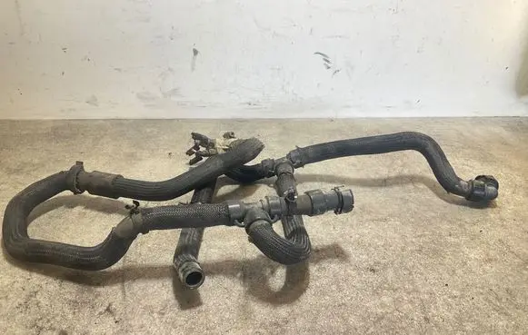 Renault Master III Electric car engine cooling hoses/pipes 824002710R