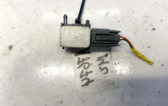 Hyundai Santa Fe Airbag deployment crash/impact sensor 9592028000 95920-28000